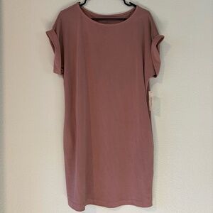 Francesca’s Alya Dusty Rose T Shirt Dress NWT Large Pocket Casual Shift
